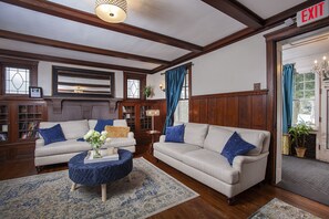 Interior - Inn-at-the-Brownstone,  only 3.3 miles to Hershey Park (Hummelstown)