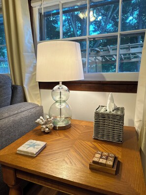 Interior - 150ft+ Direct Waterfront! 2-Bdrm Cottage on Niantic River in Waterford CT (Waterford)