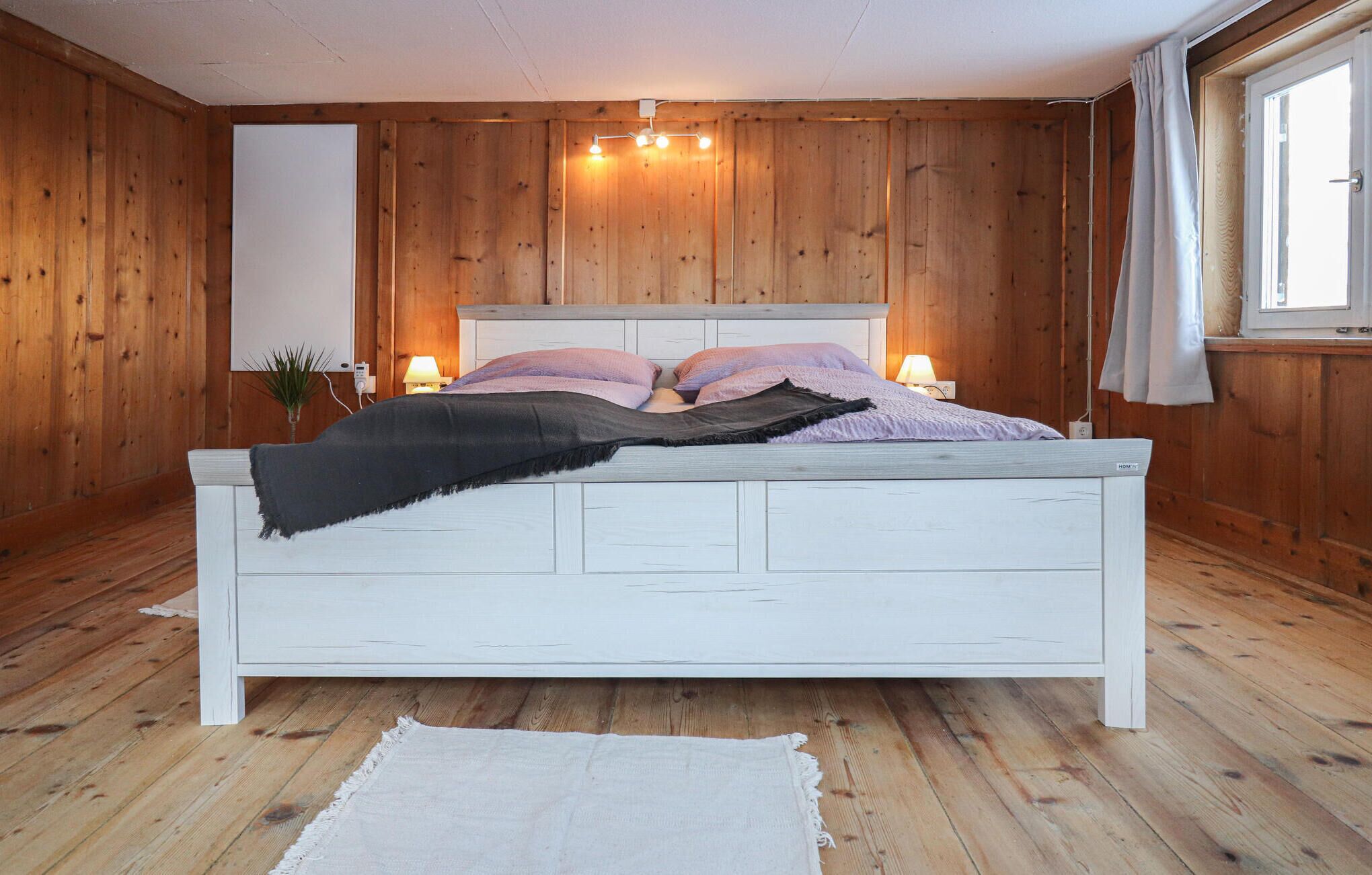 4 Schlafzimmer, Reisekinderbett, kostenloses WLAN, Bettwäsche