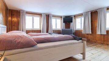 4 Schlafzimmer, Reisekinderbett, kostenloses WLAN