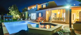 Pet friendly home in Naselje Muzini