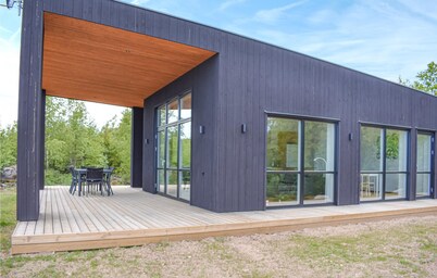 Beautiful home in Holmsjö with sauna