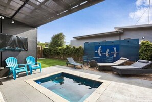 A heated pool - 4CHP The Sands Torquay .. Across the road from Whites Beach  Beachfront  LUXURY  (Torquay)