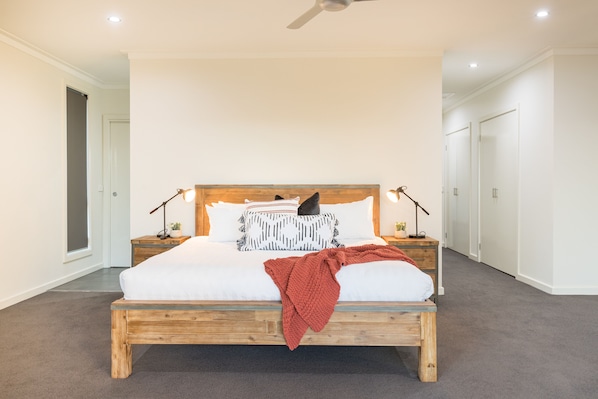 4 bedrooms, iron/ironing board, travel cot, free WiFi