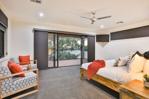 4 間睡房、熨斗/熨衫板、可攜式嬰兒床、免費 Wi-Fi