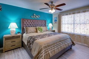 2 Schlafzimmer, Schreibtisch, Bügeleisen/Bügelbrett, Reisekinderbett