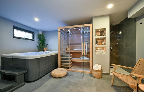 Nice home in Popovaca with sauna