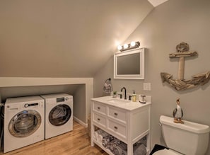 Combined shower/tub