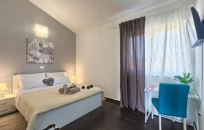 6 bedrooms, travel cot, free WiFi, bed sheets - Lovely home in Naselje Muzini with sauna (Naselje Muzini)
