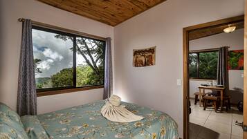 2 habitaciones, escritorio, cuna de viaje y wifi gratis