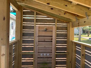 Sauna - Seaside Serenity, Steps to Beach, Pet Friendly (Folly Beach)