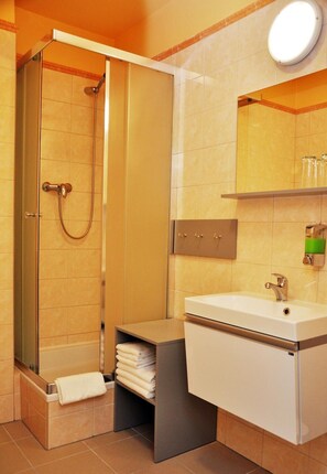 Bathroom - Hotel Zlata Vaha (Prague)
