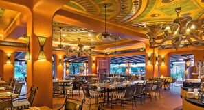 Restaurant - Avani Victoria Falls Resort (Livingstone)