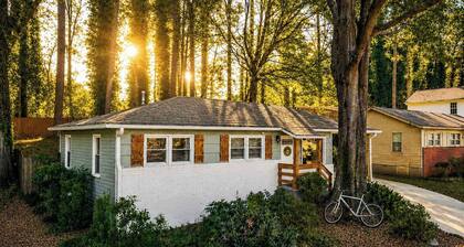 Dogwood Den