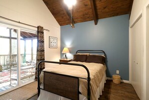 4 Schlafzimmer, Schreibtisch, Reisekinderbett, kostenloses WLAN