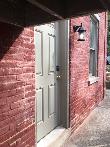 Lancaster City Studio in Historical District