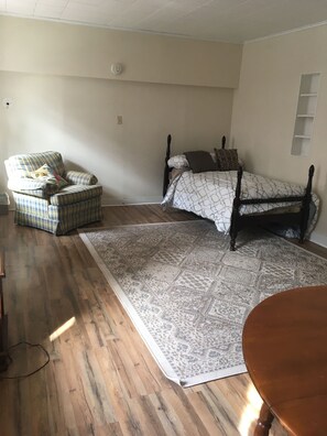 1 quarto, ferros/tábuas de passar roupa, Wi-Fi, roupa de cama
