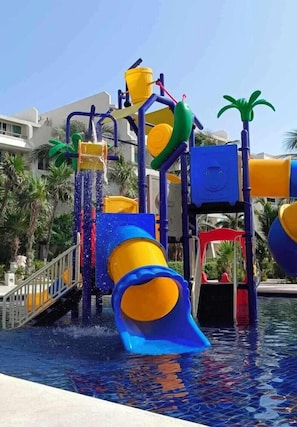 Outdoor pool - Solymar Beach And Resorts (Cancun)