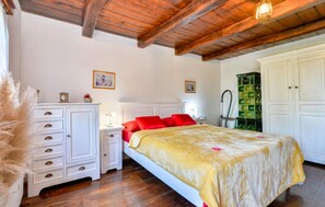3 chambres, lit parapluie, Wi-Fi gratuit, draps fournis