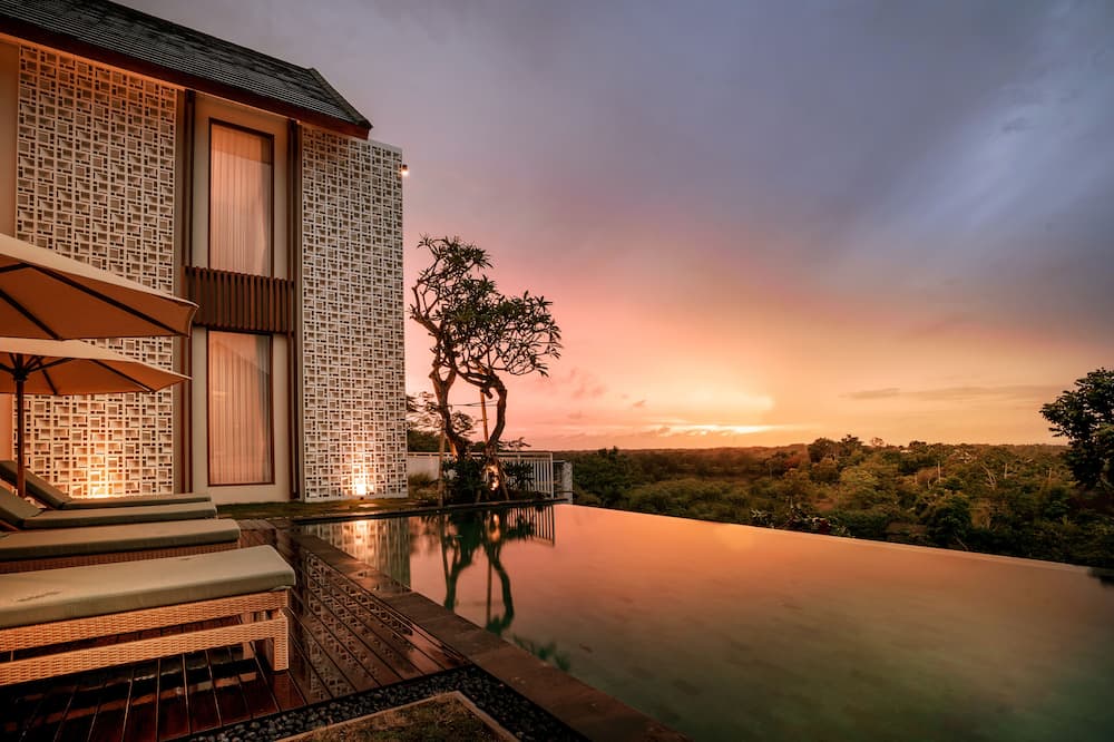 One Degree Sunset Hill Leisure