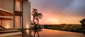 One Degree Sunset Hill Leisure