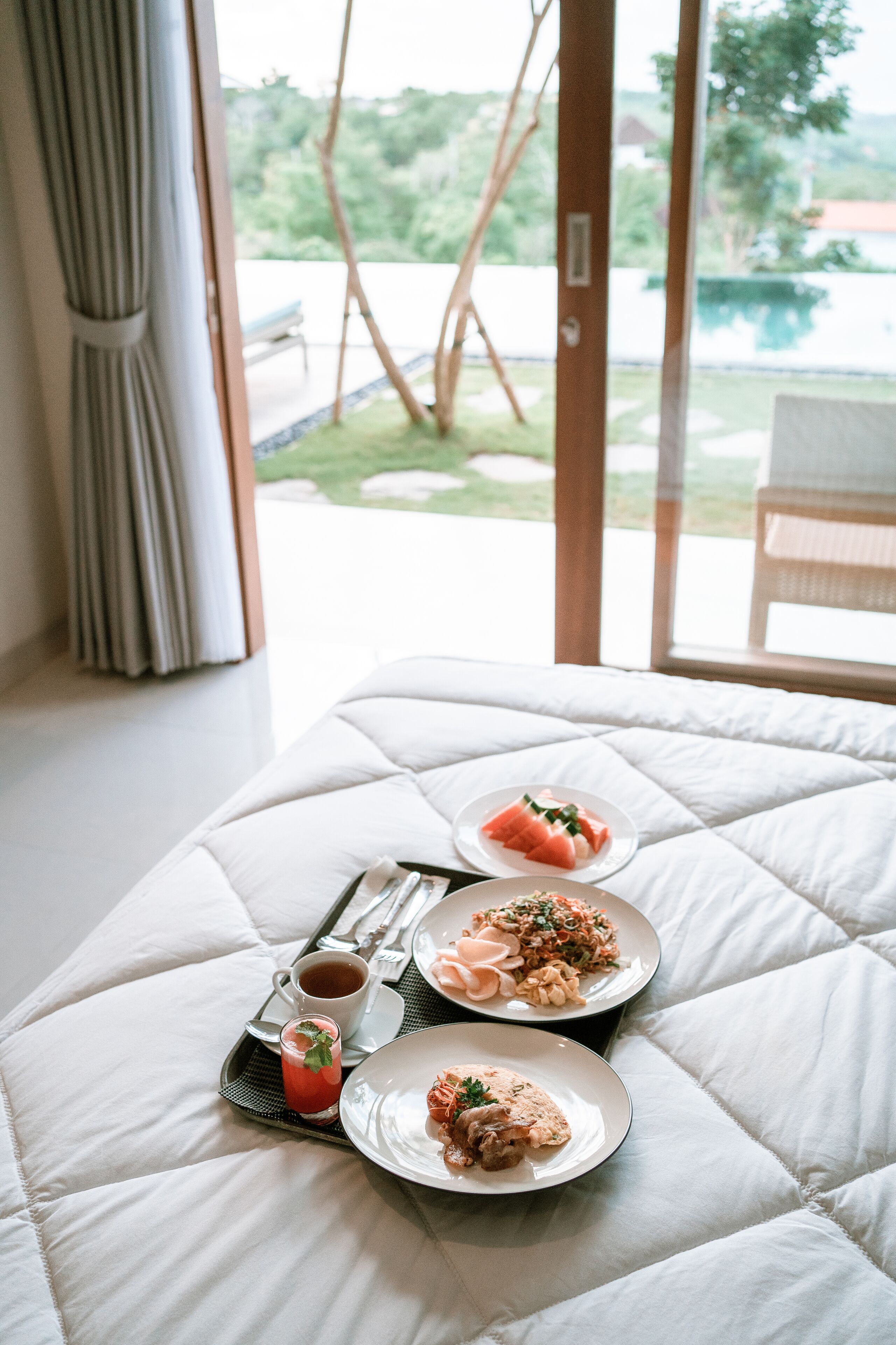 Daily continental breakfast (IDR 75000 per person)