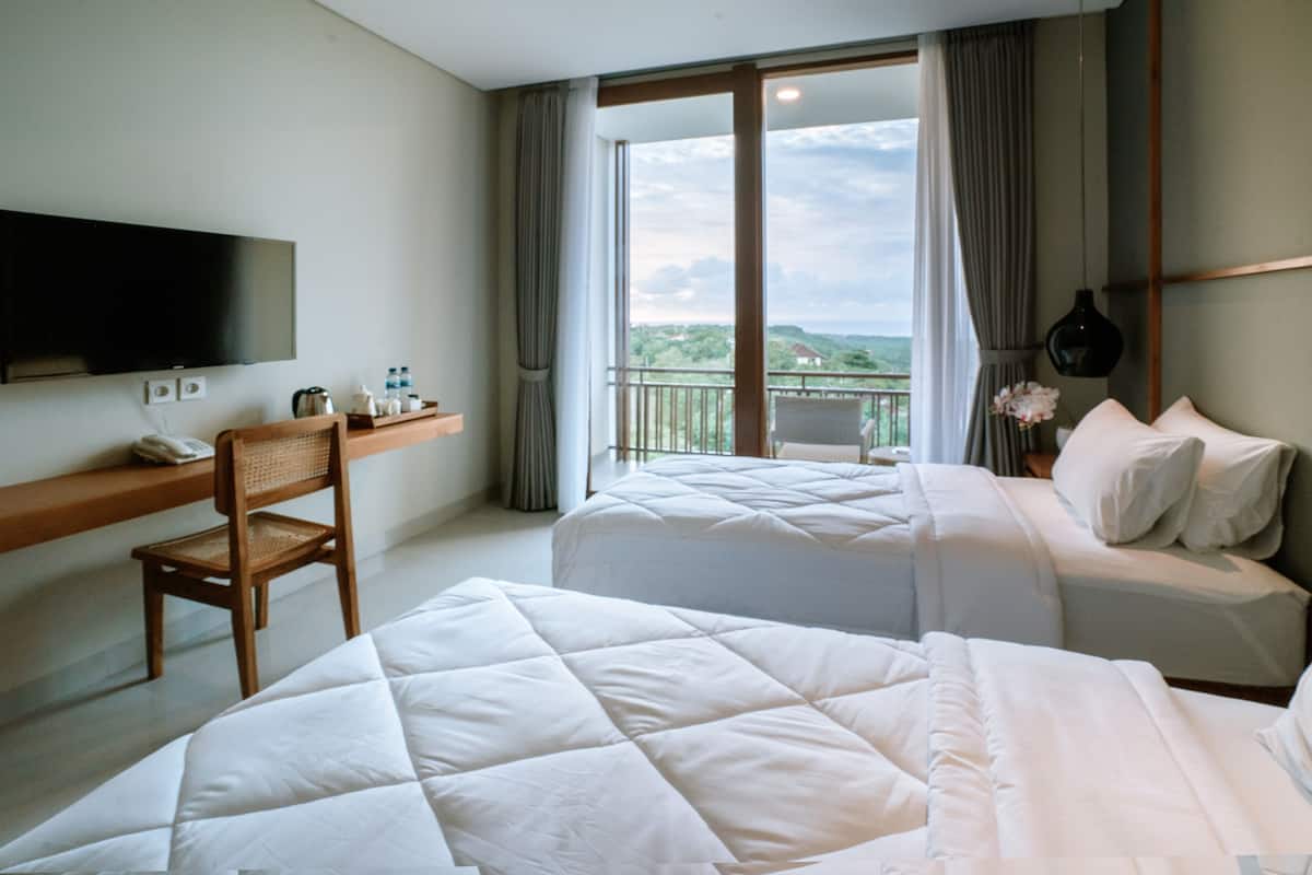 Cortinas blackout, insonorización, wifi gratis y ropa de cama