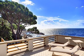 Rooftop terrace