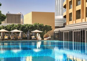 Pool - The S Holiday Homes-1 Bedroom Dubai Mall (Dubai)