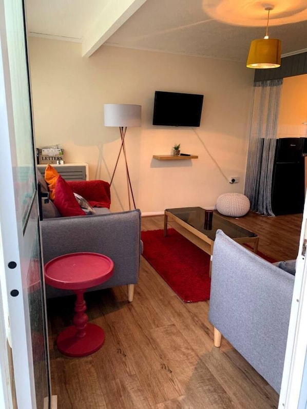 Chalet | 2 chambres, fer et planche à repasser, Wi-Fi gratuit, draps fournis