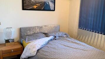 Chalet | 2 bedrooms, iron/ironing board, free WiFi, bed sheets