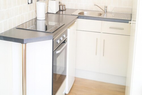 Apsley 4 Sleeps 2 With Free Wi-fi