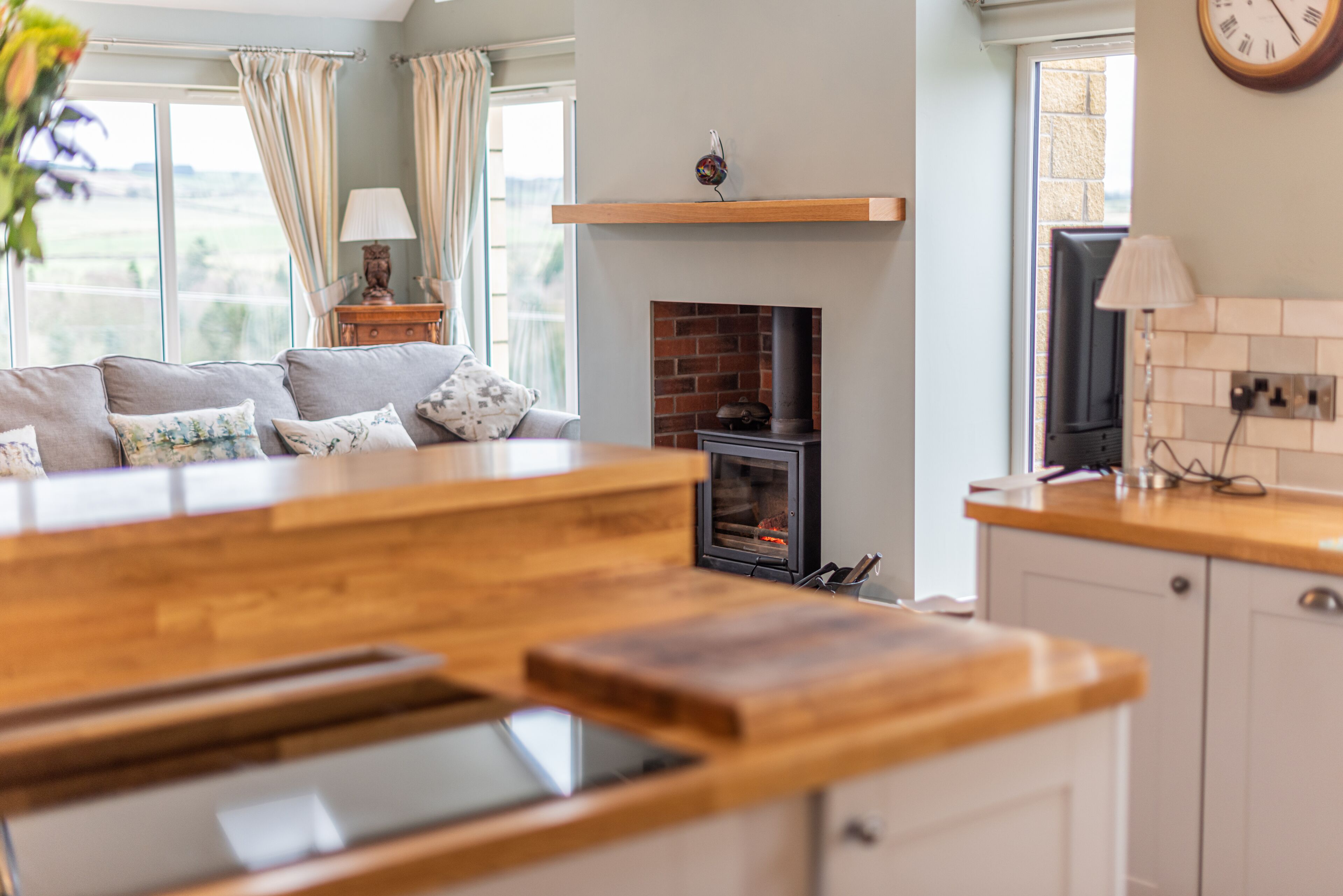 Maison | Cuisine privée | Réfrigérateur, micro-ondes, four, plaque de cuisson