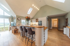 House | Interior - Hillcrest - 8 Person Luxury House and Hot Tub (Hawick)