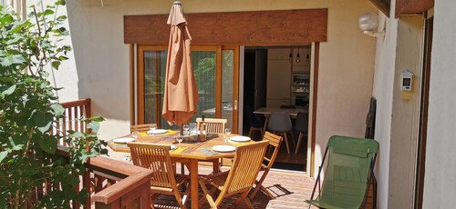 4* family apartment, terrace, garden and fireplace