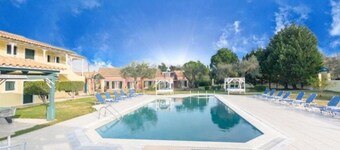 Royal Garden Apartments