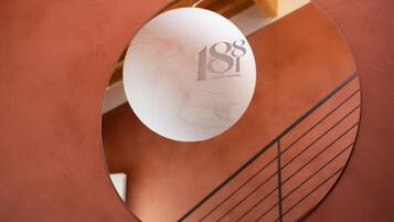 3 bedrooms, in-room safe, iron/ironing board, travel crib