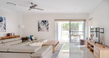 Golden Beach Family Home with Pool