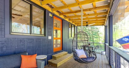 Riverfront Cottage - Get Away from It All!