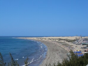 Vlak bij het strand