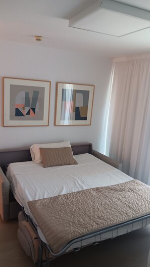1 chambre, lit parapluie, Wi-Fi gratuit, draps fournis