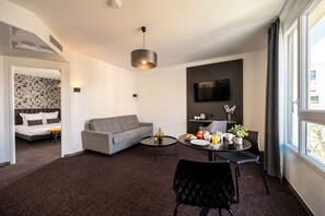 Standard Apartment | Living area