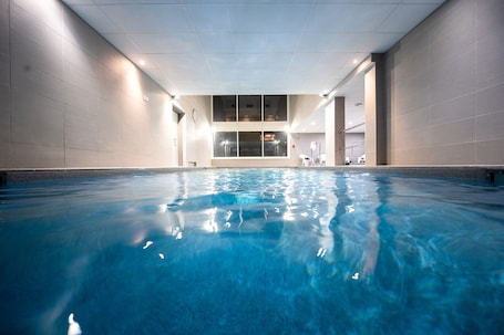 Una piscina techada