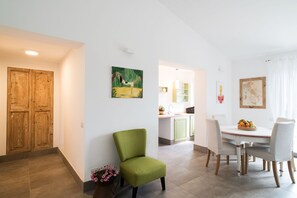 Dining - FARM HOUSE LA GHIGA- CARBONCELLA COTTAGE a few minutes from Bracciano Lake (Nepi)