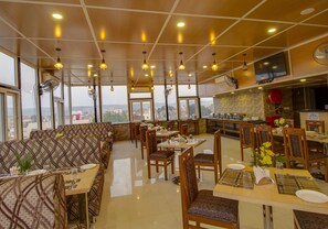 Restaurant - Jasoda Heritage Hotel Near Hawa Mahal (Jaipur)