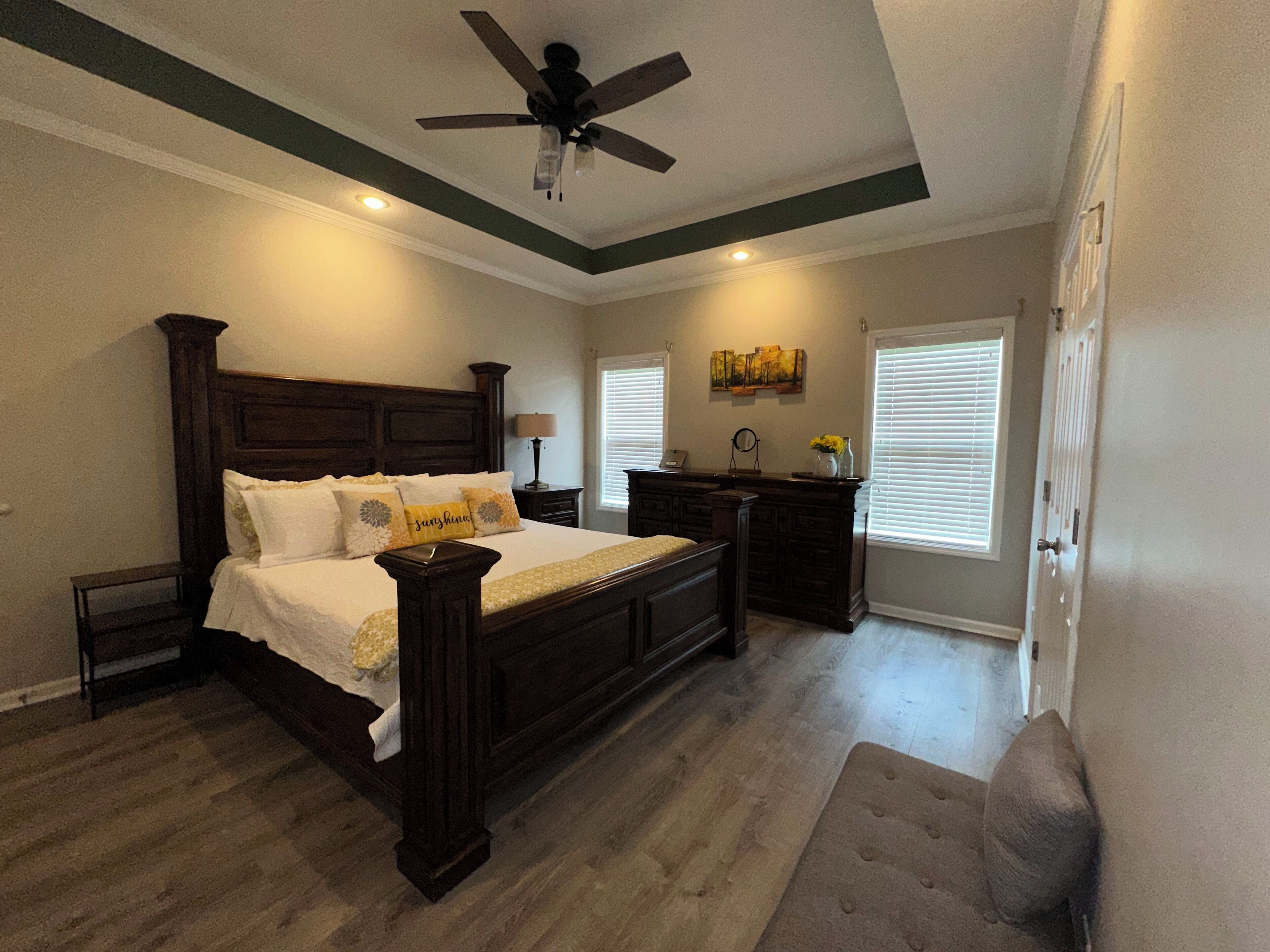 4 chambres, fer et planche à repasser, Wi-Fi gratuit, draps fournis