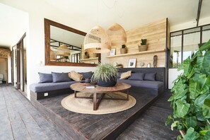 غرفة المعيشة