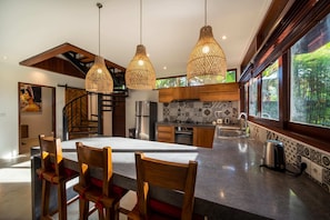 Villa – basic, flere senger | Eget kjøkken | Kjøleskap, ovn, kokeplater og vannkoker