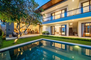 Villa, 3 habitaciones, alberca privada, vista a la alberca | Alberca | Alberca al aire libre