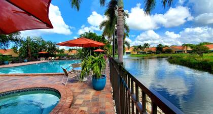 Gated 3 BR 2 bath condo STEPS to Vanderbilt Beach